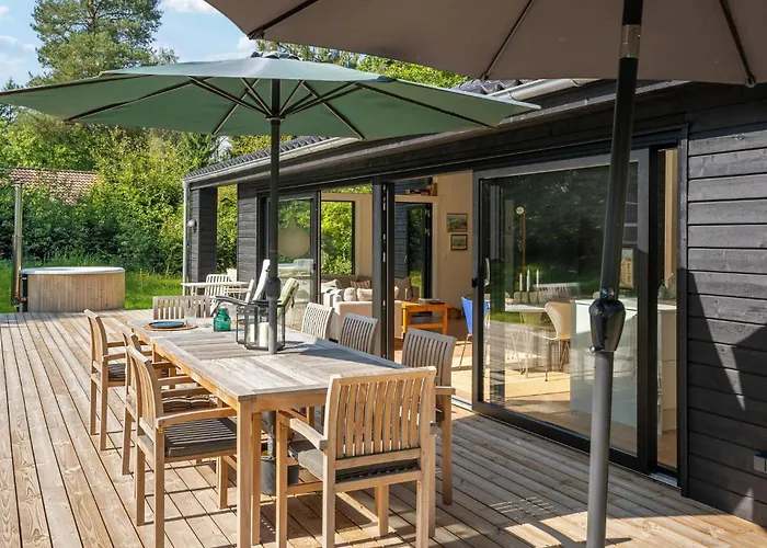 3 Bedroom Amazing In בית נופש סילקבורג